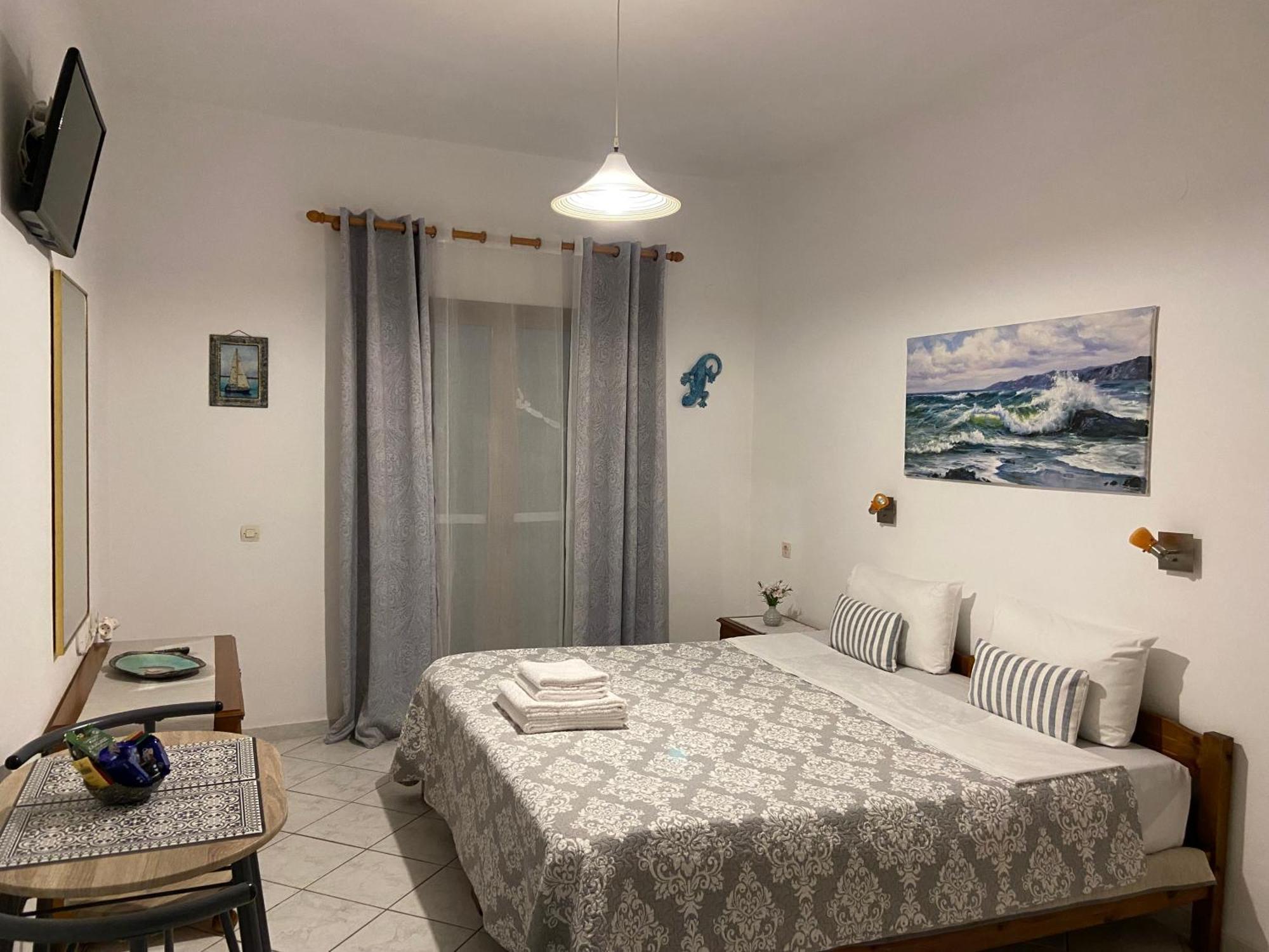 Floros Apartments Agios Stefanos Avliotes  Bagian luar foto
