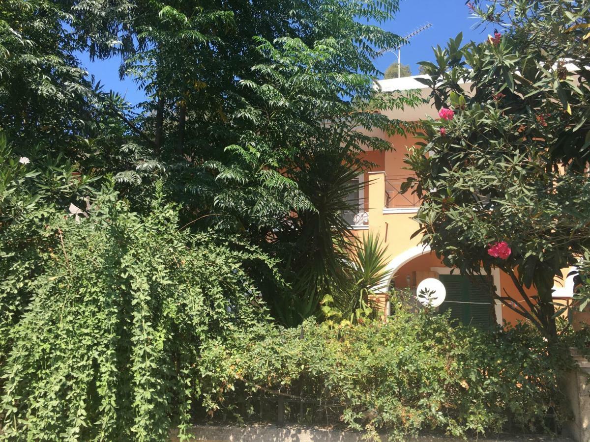 Floros Apartments Agios Stefanos Avliotes  Bagian luar foto