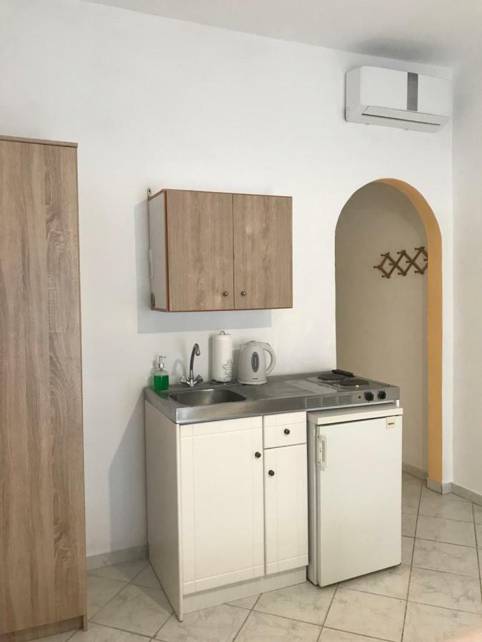 Floros Apartments Agios Stefanos Avliotes  Bagian luar foto