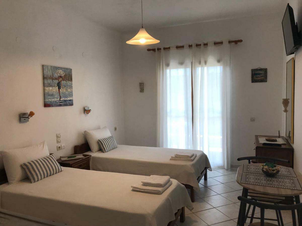 Floros Apartments Agios Stefanos Avliotes  Bagian luar foto