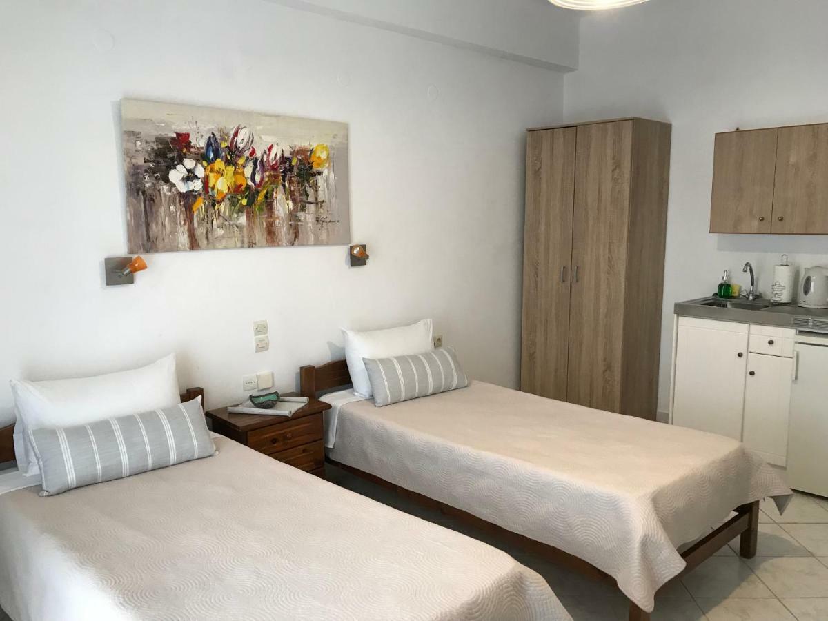 Floros Apartments Agios Stefanos Avliotes  Bagian luar foto