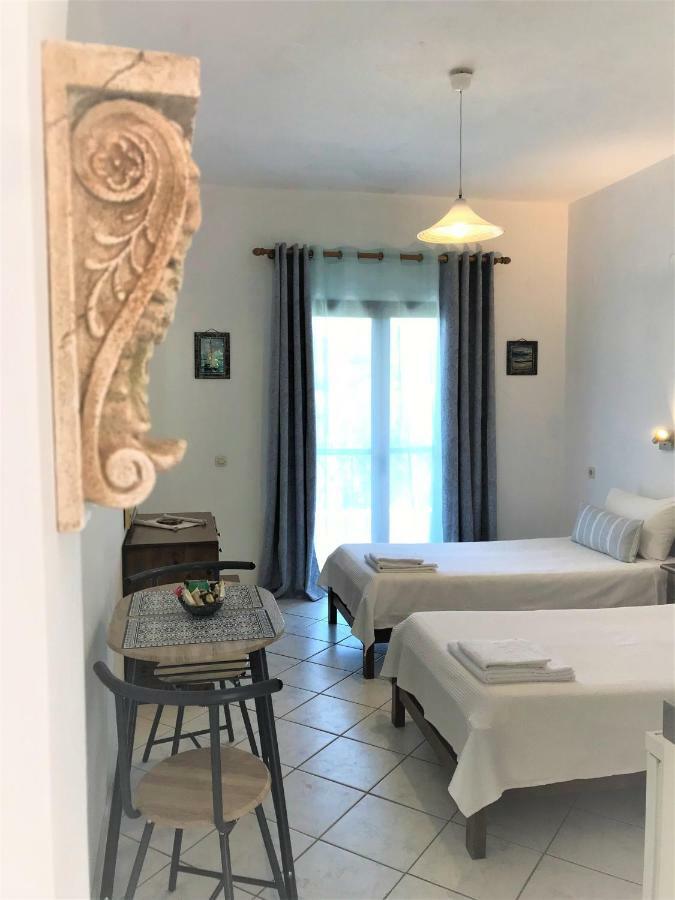 Floros Apartments Agios Stefanos Avliotes  Bagian luar foto
