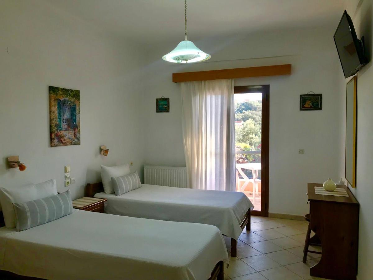Floros Apartments Agios Stefanos Avliotes  Bagian luar foto